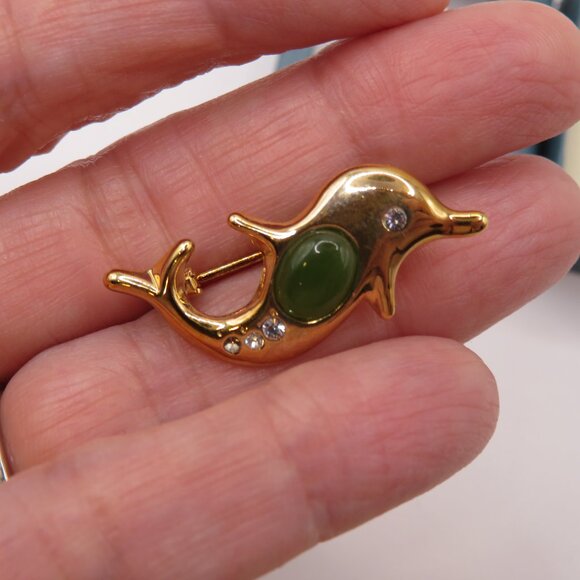 Pan Pacific Jade Dolphin Gold Tone Rhinestone Brooch - Picture 4 of 8